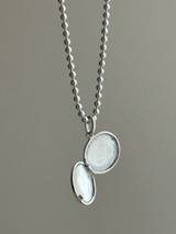 表+内側刻印【お好きな刻印お入れします】 - hidden message Locket pendant Type:Round -