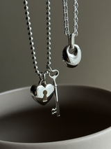 両サイド刻印可能【お好きな刻印お入れします】 Thick Heart padlock&key Pendant top SET