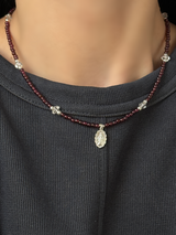 Silver925×天然石|ロードライトガーネット×ハーキーマダイアモンド メダイチャーム ネックレス(Reeplushハンドメイド)