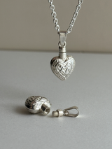 Retro design Heart perfume bottle Pendant Top