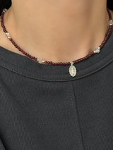 Silver925×天然石|ロードライトガーネット×ハーキーマダイアモンド メダイチャーム ネックレス(Reeplushハンドメイド)