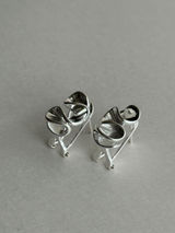 Gather frills clip catch Pierce