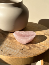 【MOMOMOON】Madagascar Rose quartz Heart Tray【No.12】