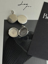 表+内側刻印【お好きな刻印お入れします】 - hidden message Locket pendant Type:Round -