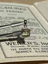 【MOMOMOON】虹入り メキシコ産ゴールデンアパタイト ペンダントトップ | 天然石・鉱石・パワーストーン