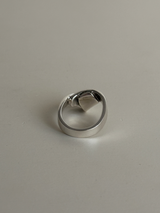 Ribbon knot Ring