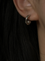 Perl Cuff pierce