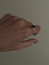 Oval cut Onyx Ring