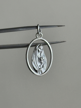 Virgin Mary margin design Top