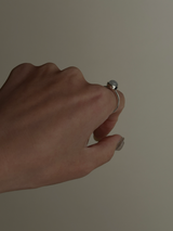 Oval cut Rainbow moonsotne Ring