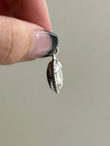 Plump Heart Pendant top