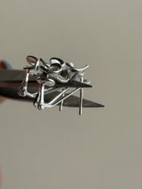 Gather frills clip catch Pierce