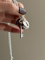 両サイド刻印可能【お好きな刻印お入れします】 Thick Heart padlock&key Pendant top SET