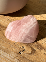 【MOMOMOON】Madagascar Rose quartz Heart Tray【No.12】