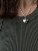 Plump Heart Pendant top