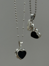 裏面刻印【お好きな刻印お入れします】Black Heart Locket pendant 燻加工仕上げ・軽量