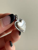 Plump Heart Pendant top