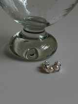 Silver Embrace Perl earcuff(再入荷)