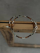 Silver925×天然石|1月誕生石ヘソナイトガーネット クロスミニチャーム チョーカーネックレス(Reeplushハンドメイド)38cm〜42cm