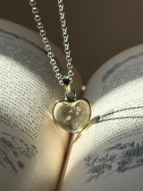 【MOMOMOON】【希少】リビアングラス ハートネックレス(45cm)|B|エジプト産 天然インパクトガラス ハート型ペンダント