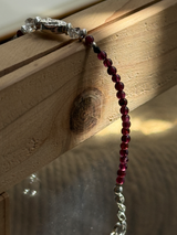 Silver925×天然石|ロードライトガーネット×ハーキーマダイアモンド メダイブレスレット(Reeplushハンドメイド)