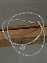 Silver925×天然石|6月誕生石 ムーンストーン ミニチャーム ネックレス(Reeplushハンドメイド)