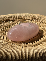 【MOMOMOON】Madagascar Rose quartz Oval candle holder/1.19kg