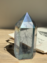 【MOMOMOON】レインボーオーラクリスタル(水晶)ポイント B | 天然石・鉱石・パワーストーン