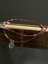 Silver925×天然石｜1月誕生石 ガーネット ミニチャーム ネックレス 41cmまたは41cm+アジャスター4.5cm（Reeplushハンドメイド）