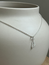 Feather charm | 17.5 mm