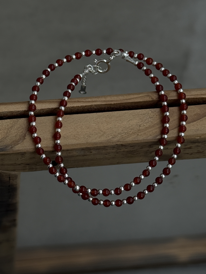 Silver925×天然石｜レッドオニキスチョーカー ネックレス37.5cm〜41.5cm（Reeplushハンドメイド）チャーム追加可能