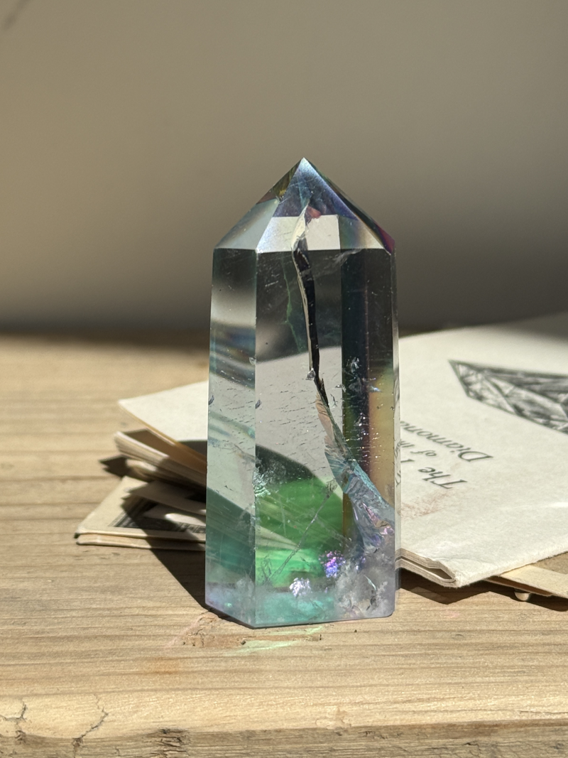MOMOMOON】レインボーオーラクリスタル（水晶）ポイント A | 天然石