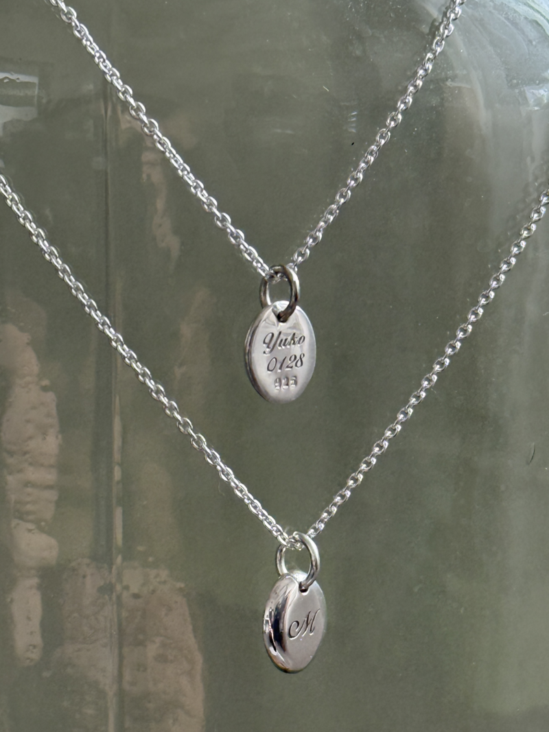 クリスマス限定ペアネックレス- oval pendant - 両面刻印/チェーンの長さが選べる!!【お好きな刻印お入れします】特別価格