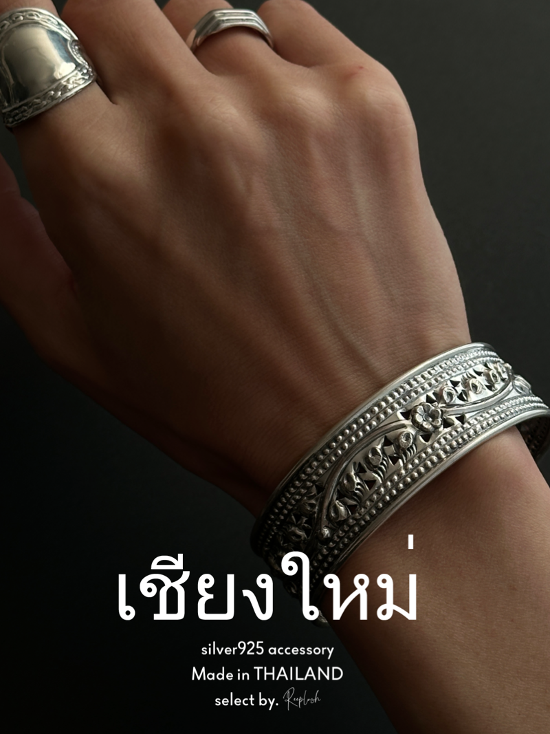 【Chiengmai silver】Embosser cuff bangle/1点もの【made in THAILAND 】