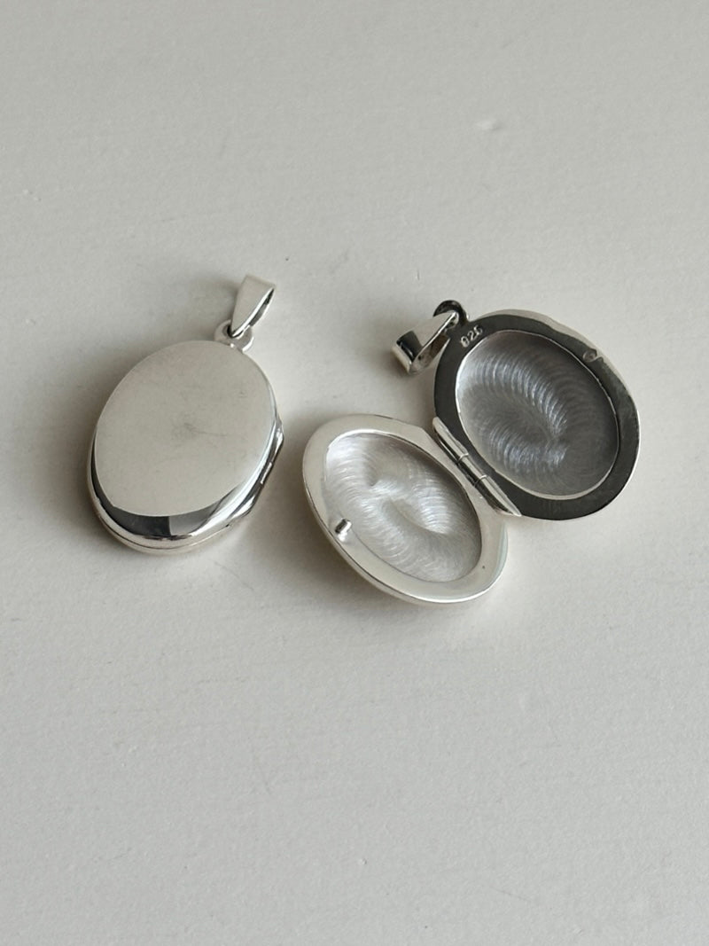 両面刻印【お好きな刻印お入れします】Original Message series - Oval Locket pendant -