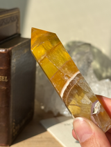 【MOMOMOON】イエローフローライト タワー |fluorite|天然石・鉱石・パワーストーン【SC081-9】