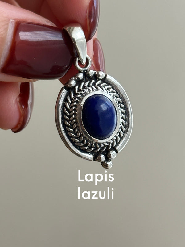 【MOMOMOON】stone pendant top 27mm/Lapis lazuli【ラスト1点】