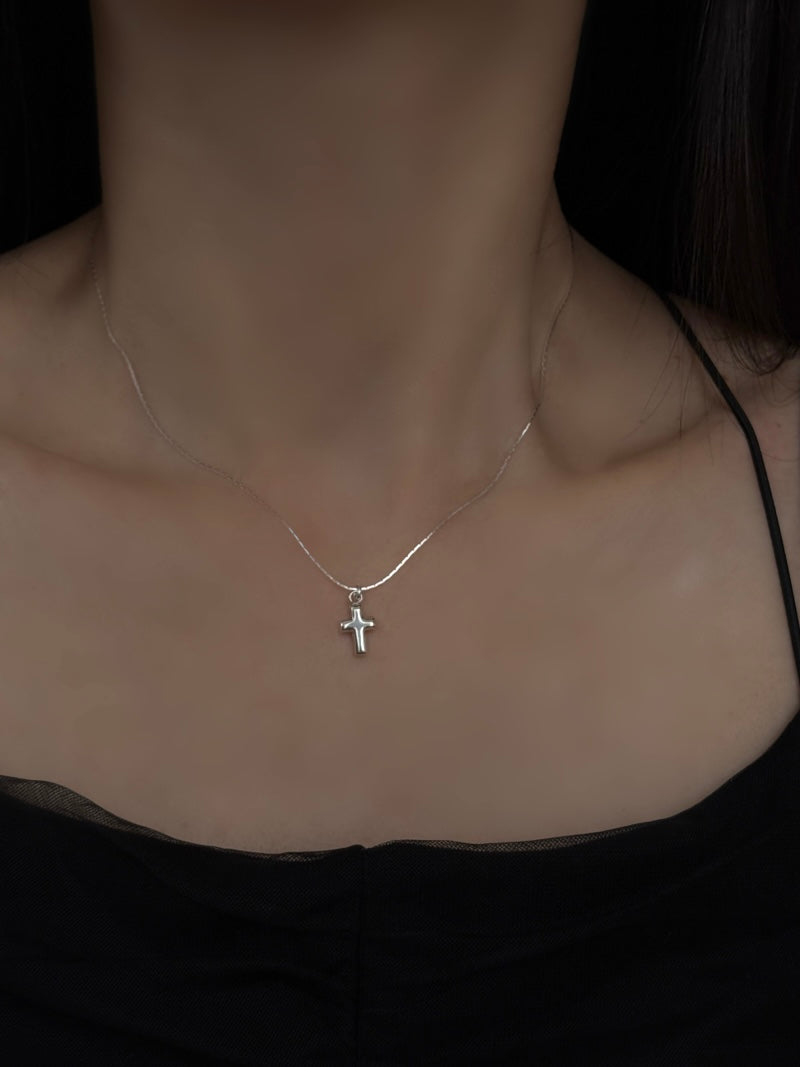 Mini cross Necklace