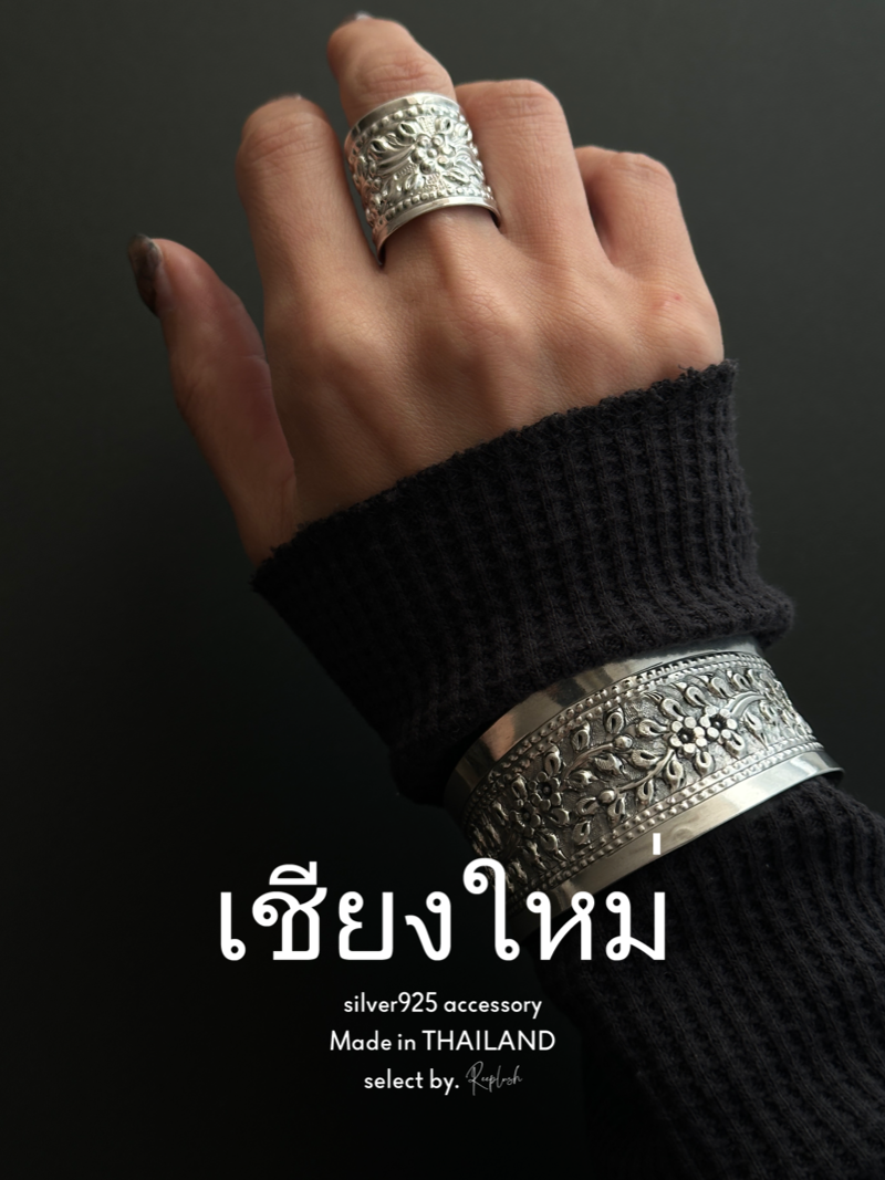 【Chiengmai silver】Embosser cuff bangle/1点もの【made in THAILAND 】