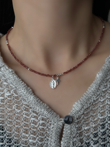 Silver925×天然石｜1月誕生石 ガーネット ミニチャーム ネックレス 41cmまたは41cm+アジャスター4.5cm（Reeplushハンドメイド）