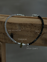 Silver925×天然石｜ポイントトルマリン グレームーンストーン×オニキス ブレスレット（Reeplushハンドメイド）