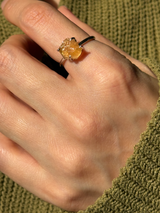 【MOMOMOON】インペリアルトパーズ ラフカットリング：13.5号 | 天然石・鉱石・パワーストーン