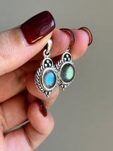 【MOMOMOON】Labradorite twist Oval stone pendant top 22mm
