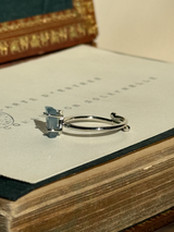 【MOMOMOON】スイスブルートパーズ ラフカットリング：フリーサイズ| 天然石・鉱石・パワーストーン