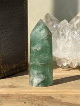 【MOMOMOON】エンジェルフェザーフローライト タワー |fluorite|天然石・鉱石・パワーストーン【SC081-3】