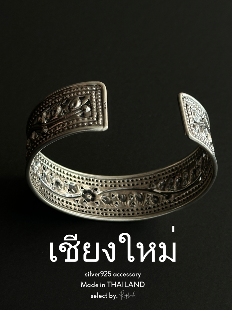 【Chiengmai silver】Embosser cuff bangle/1点もの【made in THAILAND 】