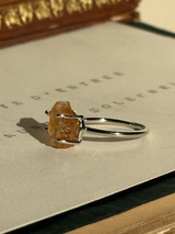 【MOMOMOON】インペリアルトパーズ ラフカットリング：9号 | 天然石・鉱石・パワーストーン