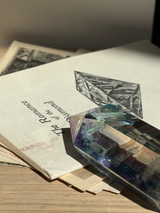 【MOMOMOON】レインボーオーラクリスタル（水晶）ポイント  C | 天然石・鉱石・パワーストーン