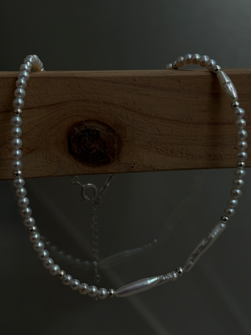 Silver925×天然石｜アシンメトリーバロックパールチョーカー ネックレス37.5cm〜42cm（Reeplushハンドメイド）