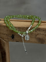 Silver925×天然石｜ペリドット メダイチャーム チョーカーネックレス　約35cm〜39cm（Reeplushハンドメイド）